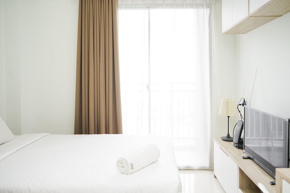 Chic and Cozy Springwood Residence Studio Apartment