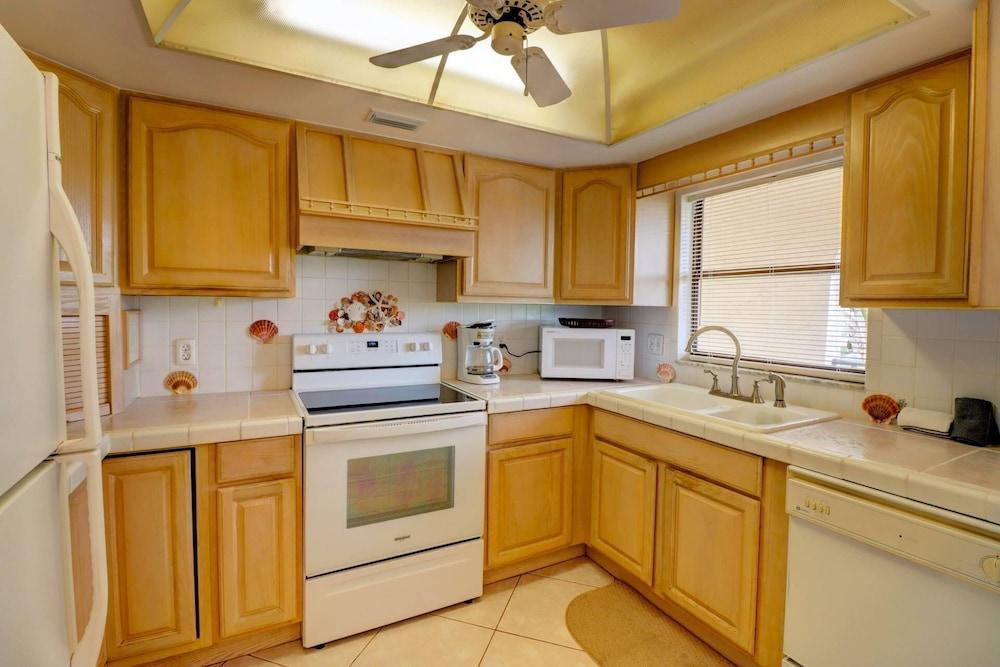 16360 Dublin Cir #202