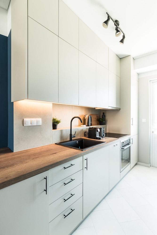 Iconic 1BR Apartment in Koukaki