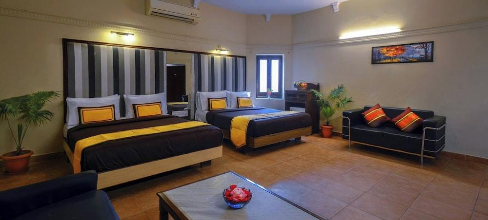 Treehouse Amaara- Pure Vegetarian Resort