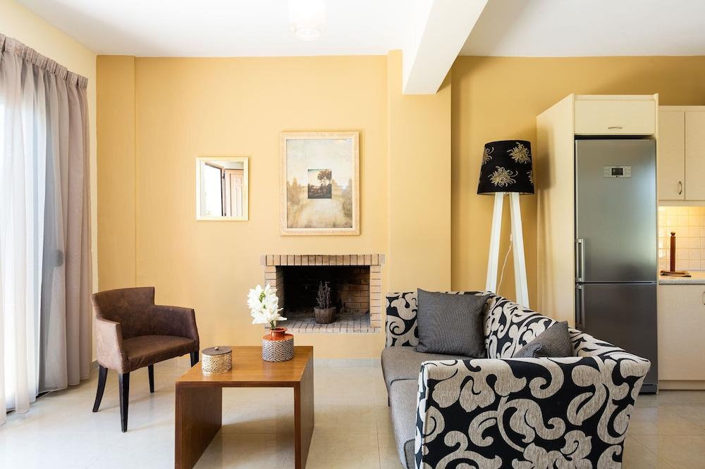 Loutra-one Bedroom Apartment