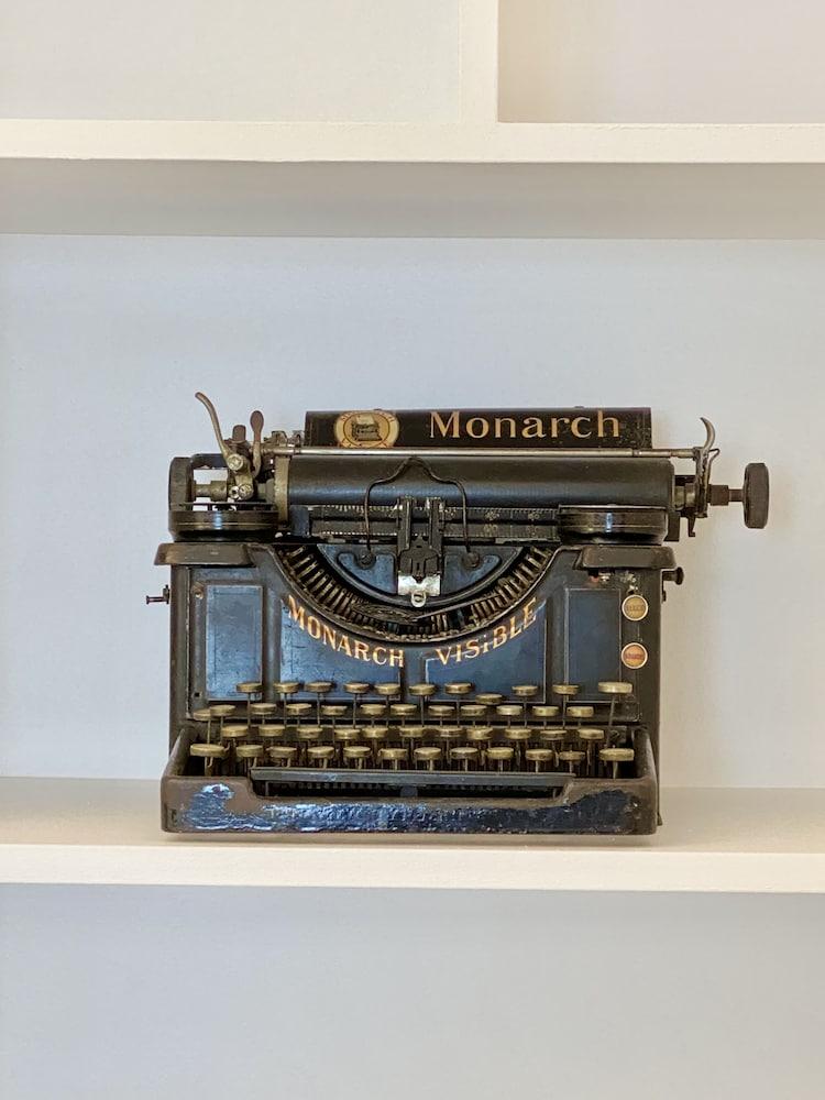 Cache-nez, Piazza Dante Napoli