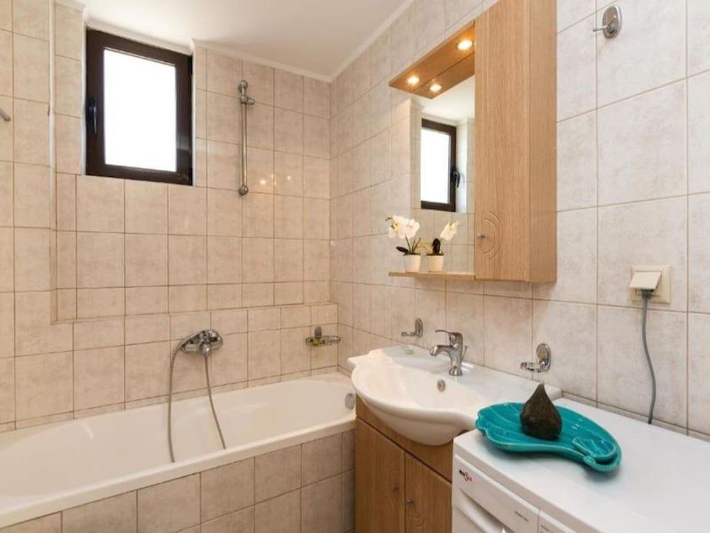 Suite With Private Pool