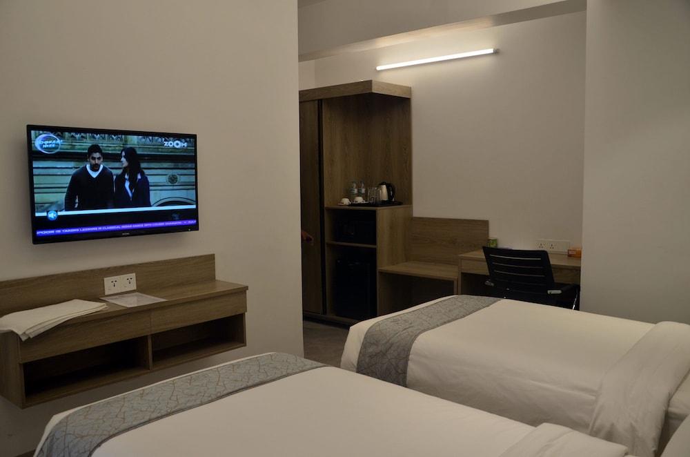 Priyo Nibash Stylish Residential Hotel