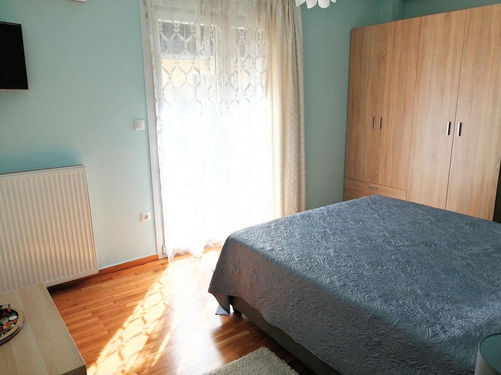 Acropolis museum deluxe apartment