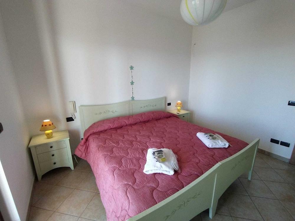 Rosa Virginia vista mare