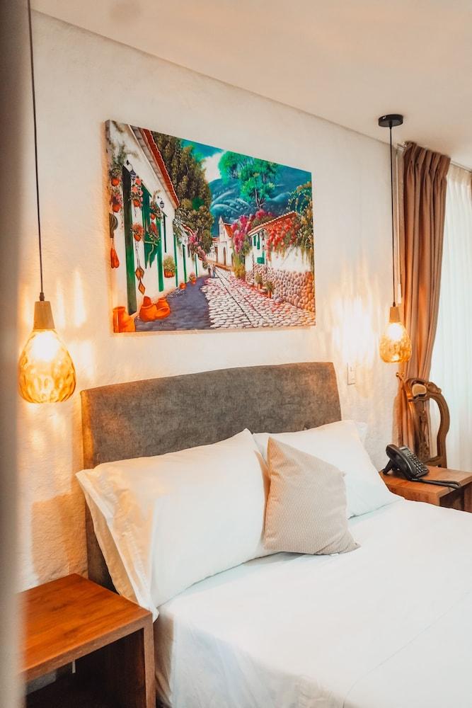 Casa del Hidalgo Hotel Cali Centenario