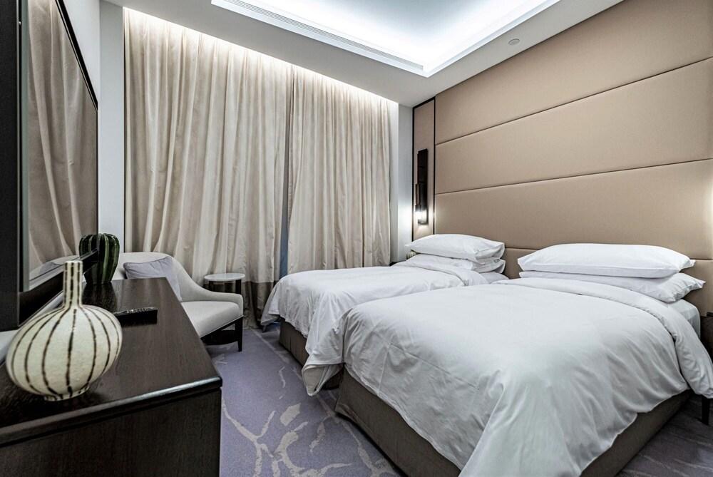 Ultimate Luxury Skyview Dubai - 4 Bedrooms