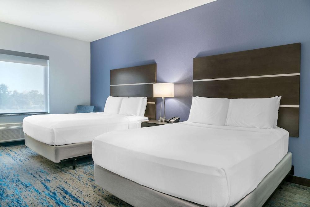 Comfort Inn & Suites Adrian