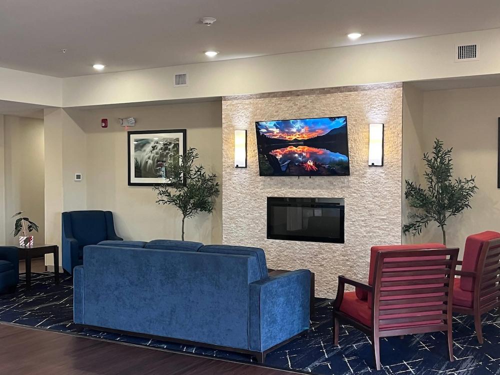 Comfort Inn & Suites North Mankato
