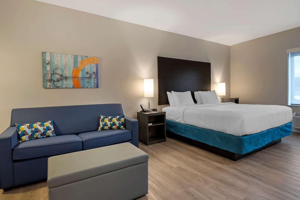 MainStay Suites Cincinnati University - Uptown