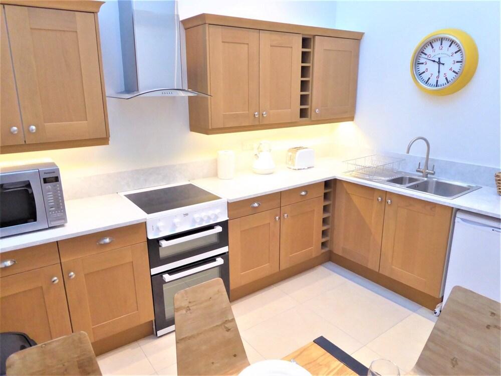 Town Hall Lofts Settle Apartment 2