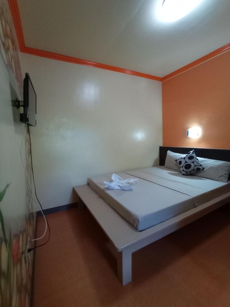 Serge Kafe Apartelle