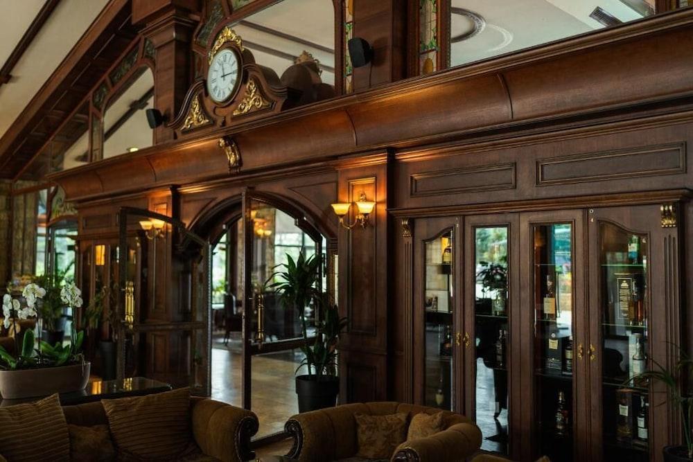 Maxi Park Hotel & Spa