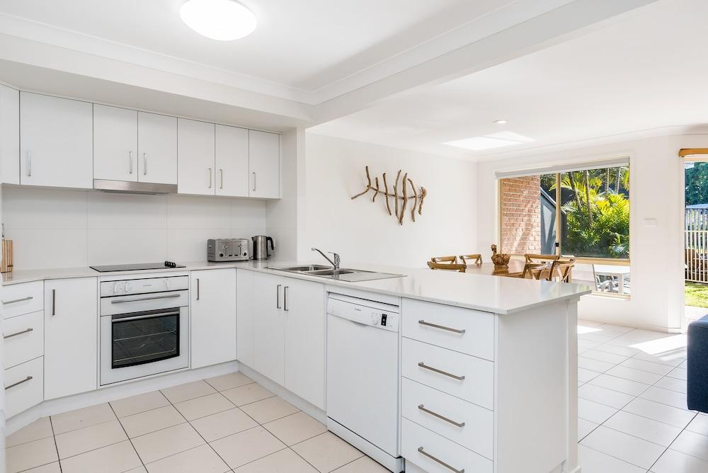 Bayside Court Apartments