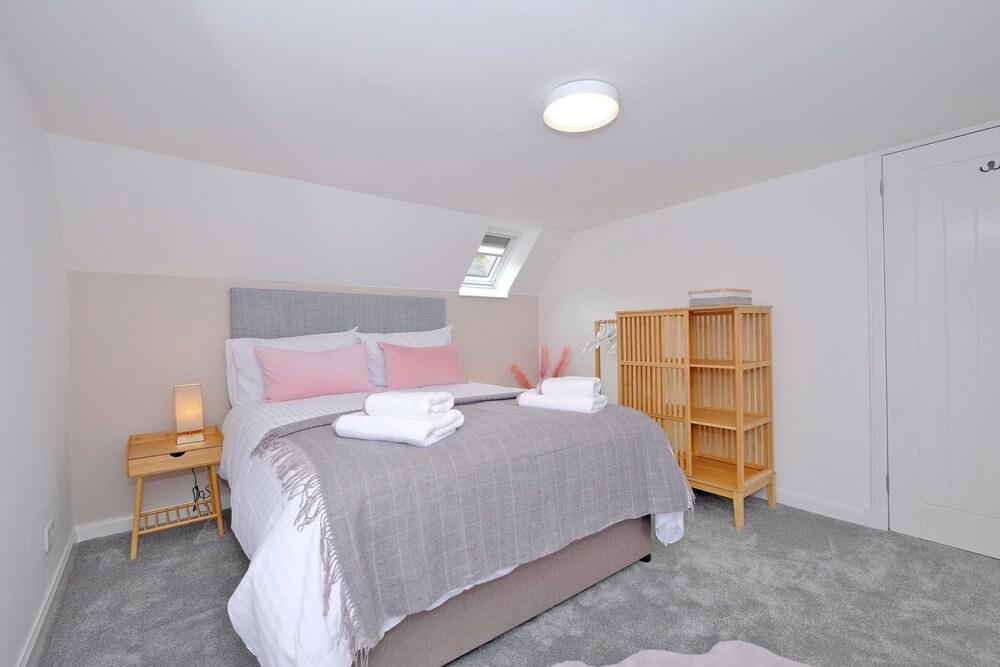 Couthy Harbour House