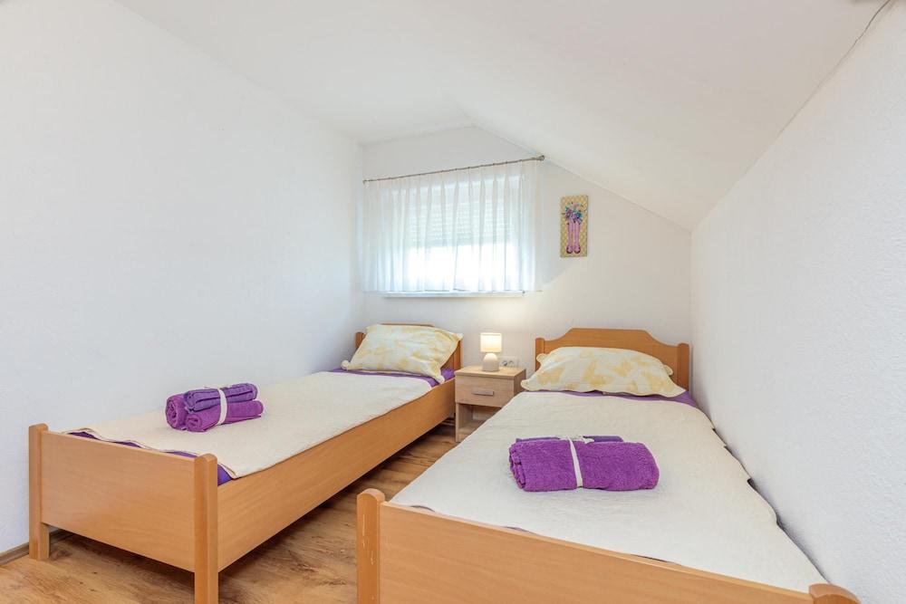 Pool House Klara With Sauna