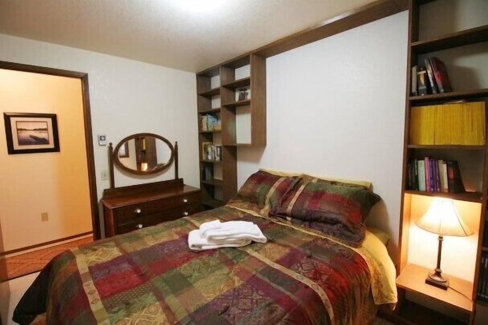 Mt Baker Lodging Condo 73- Sleeps 6