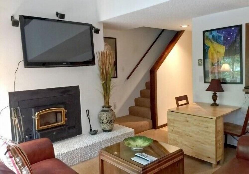 Mt Baker Lodging Condo 31- Sleeps 2