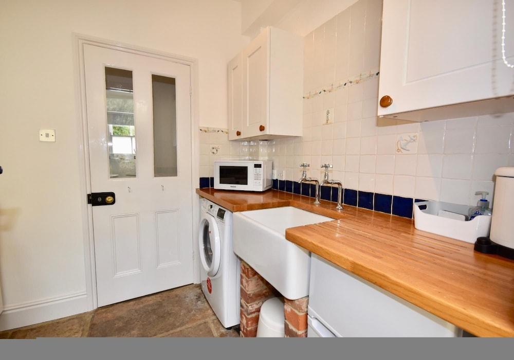 Little Clatterford Walkers Paradise for 2 Close to Carisbrooke Castle