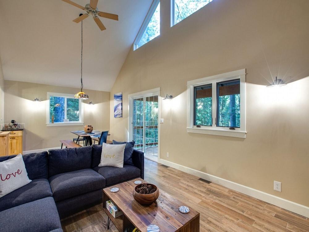 Mt Baker Lodging Cabin 69 - Sleeps 8