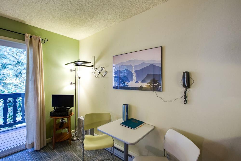 Mt Baker Lodging Cabin 76 - Sleeps 4