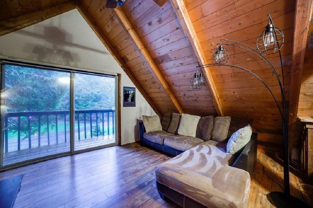 Mt Baker Lodging Cabin 48 Sleeps 5
