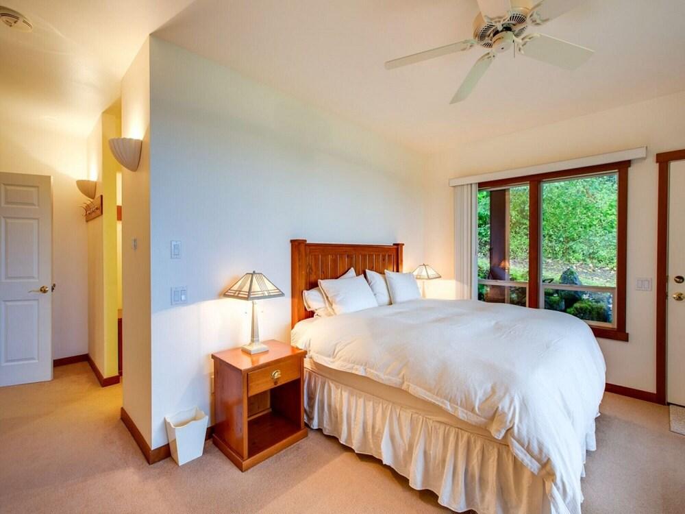 Mt Baker Lodging Ensuite 15 - Sleeps 6