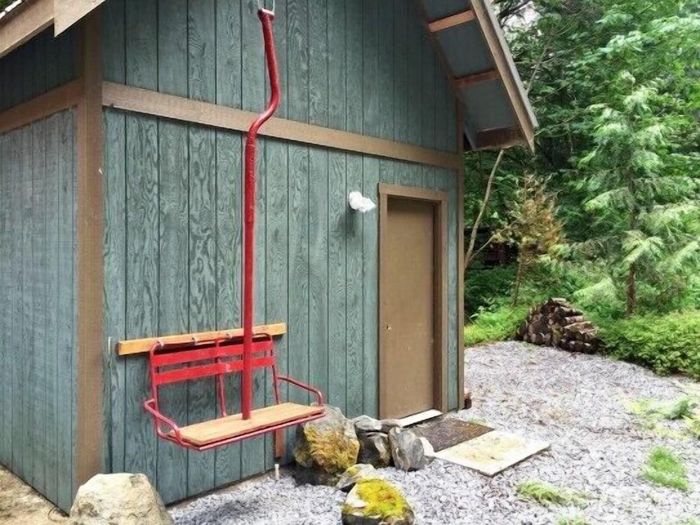 Mt Baker Lodging Cabin 99 - Sleeps 6