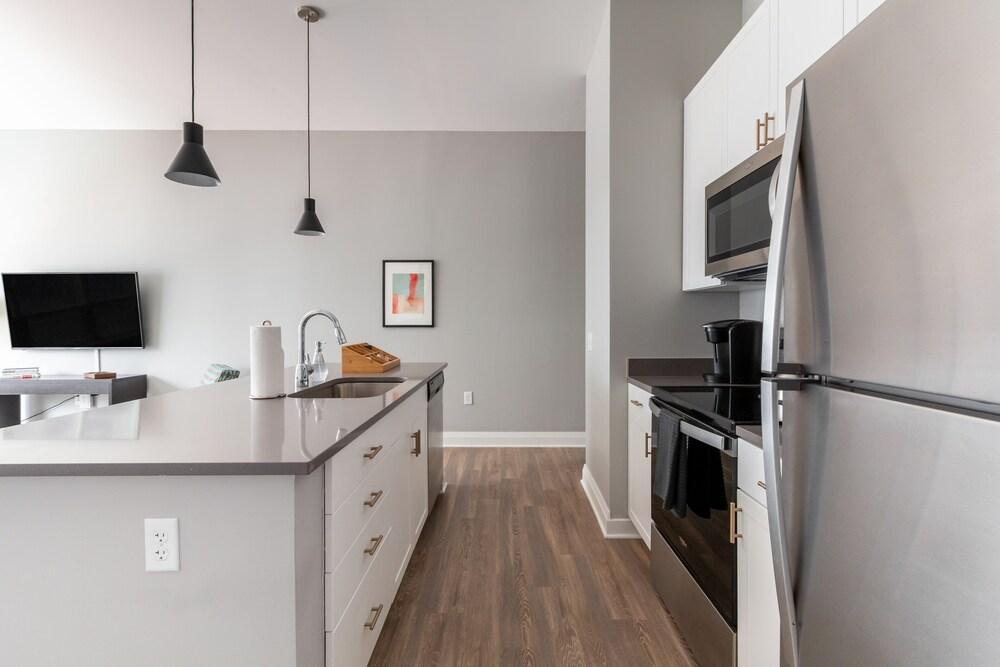 Mint House Columbus - Capitol Square