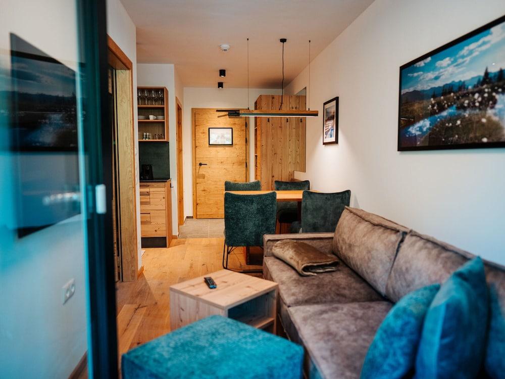 Nice Apartment With Balcony, Right on the Skislope