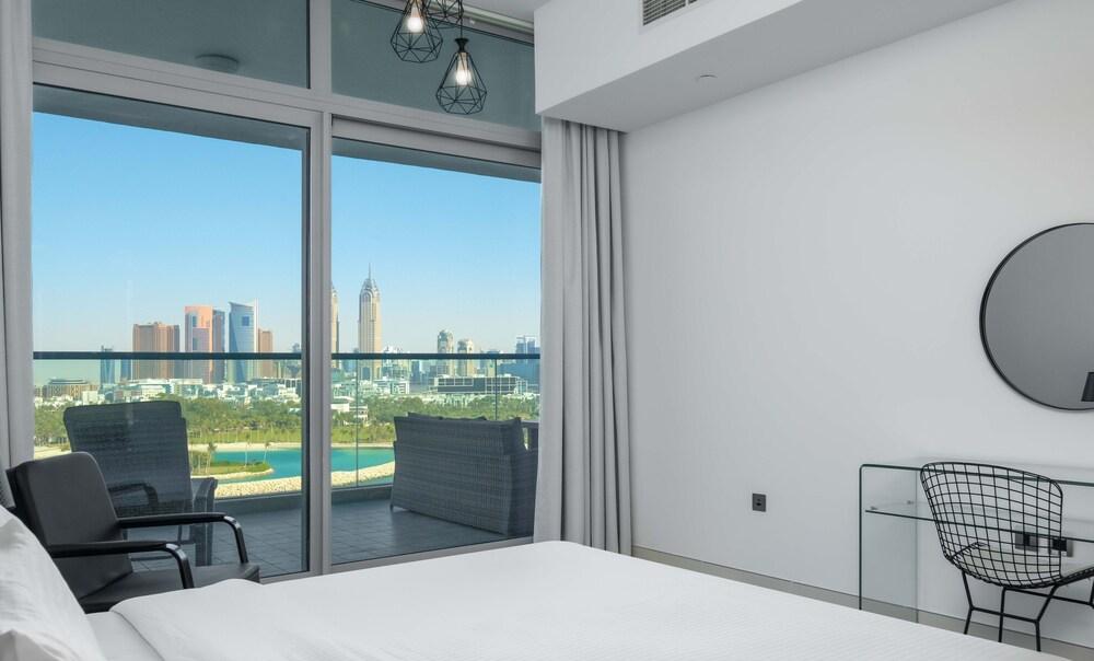 LUX Holiday Home - Azure Residence 1