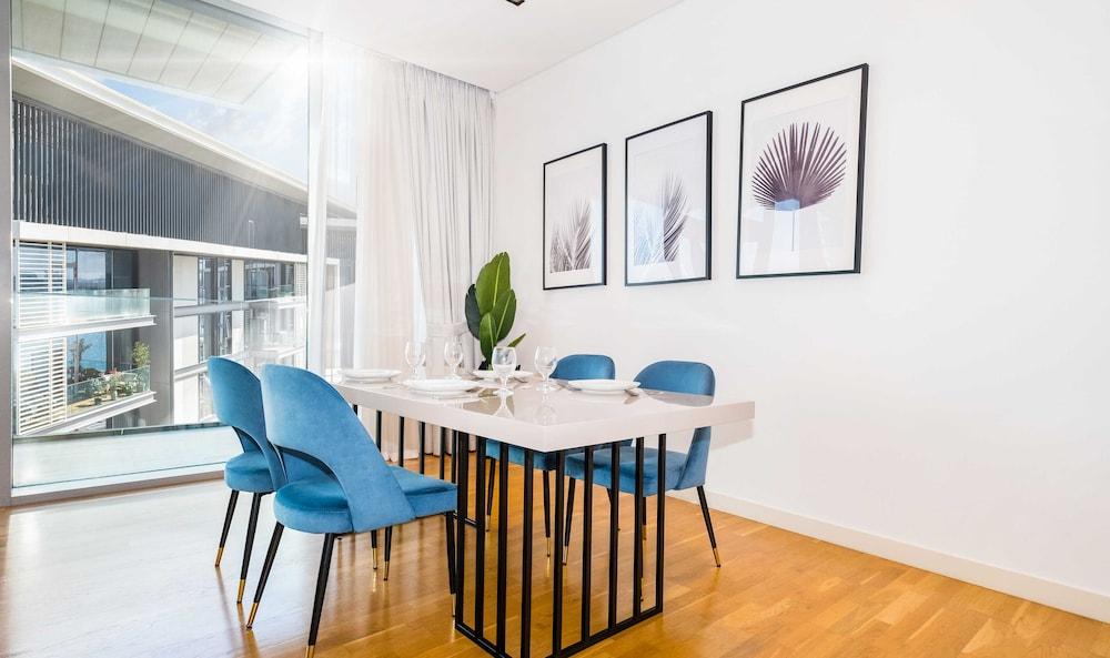 LUX Holiday Home - Bluewaters Residences