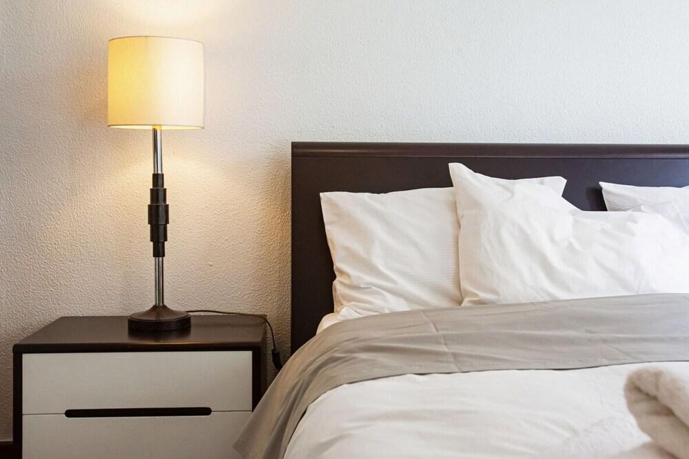 Charming 2 Bedroom Apartment in Lisbon