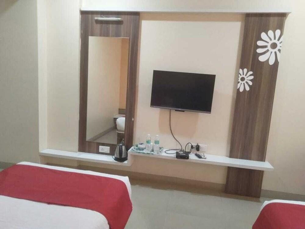 Hotel shahu and sai shahu