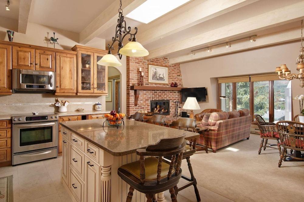 Chateau DuMont by iTrip Aspen Snowmass