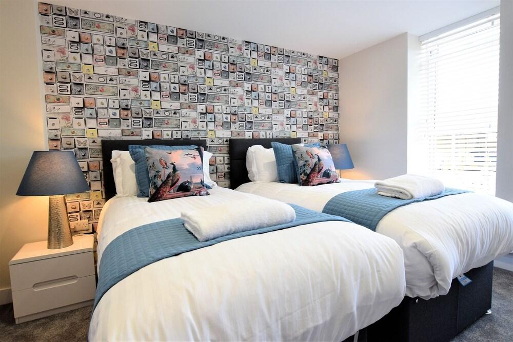 Your Apartment The Old Bank 4