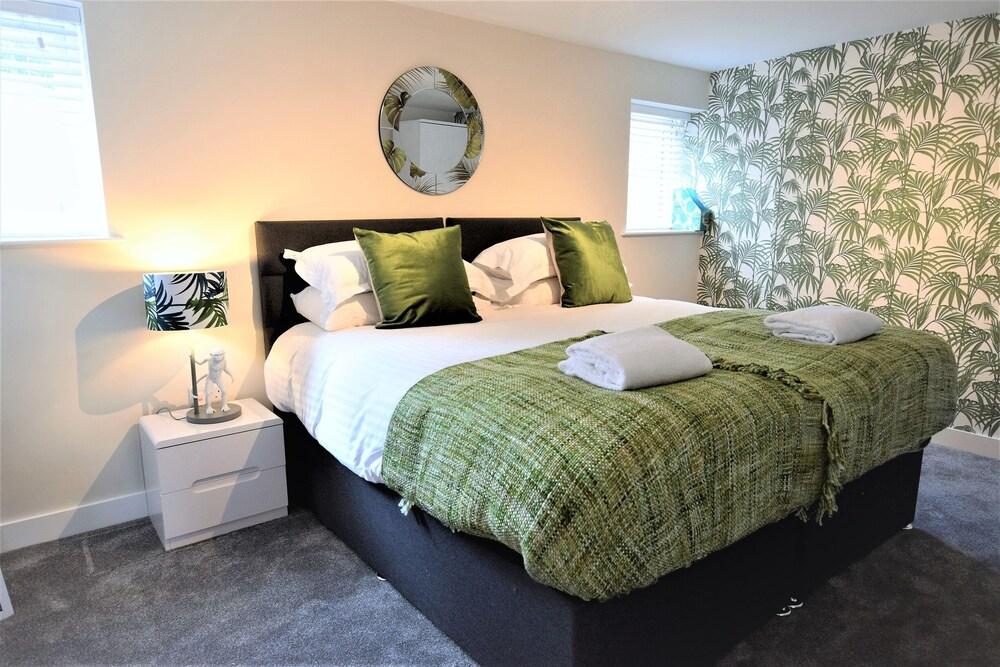 Your Apartment The Old Bank 2