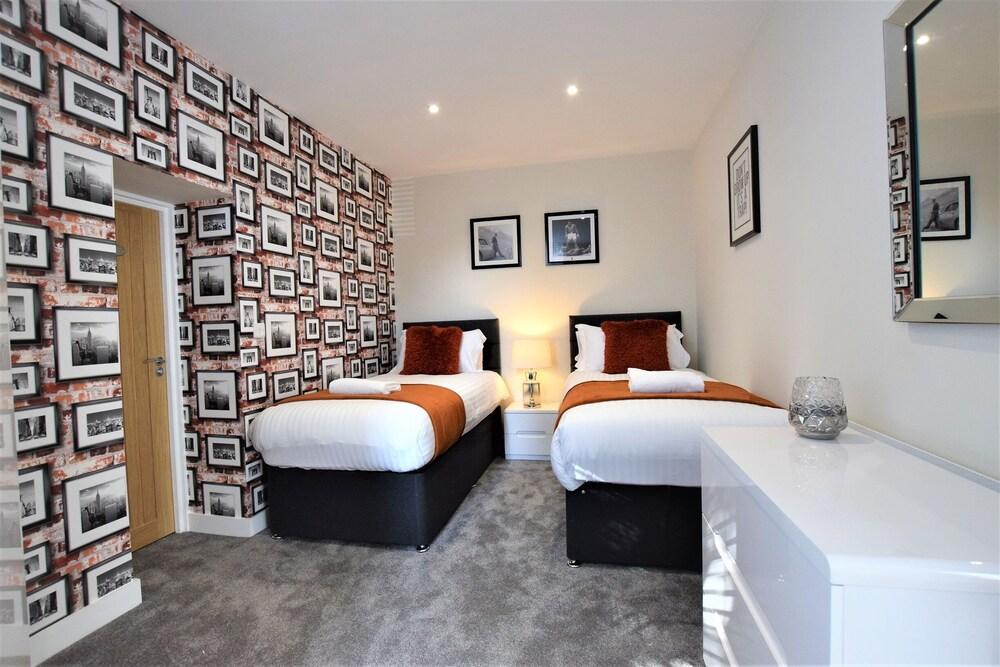 Your Apartment The Old Bank 1