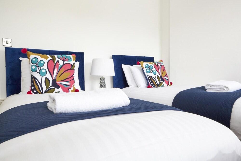 Your Apartment Redcliffe Parade - No 2