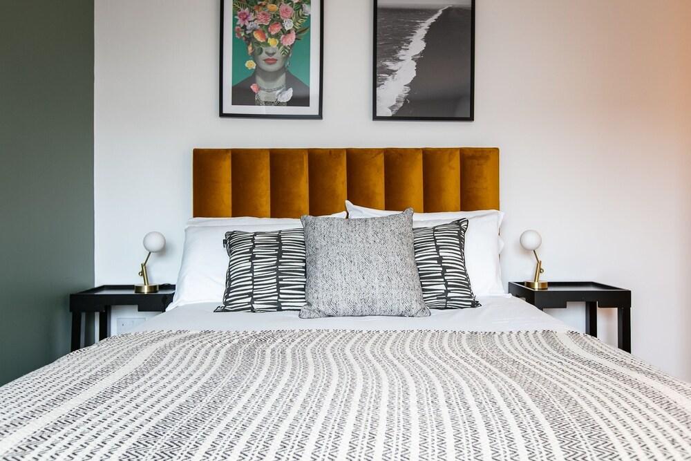 Your Apartment Wilder House