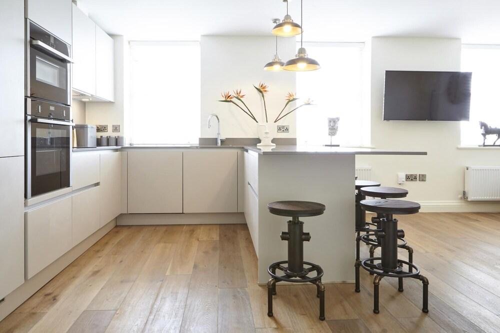 Your Apartment Redcliffe Parade - No 3