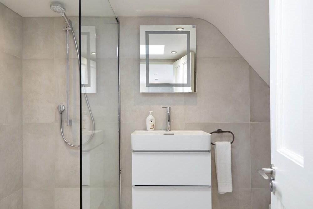 Your Apartment Redcliffe Parade - No 3