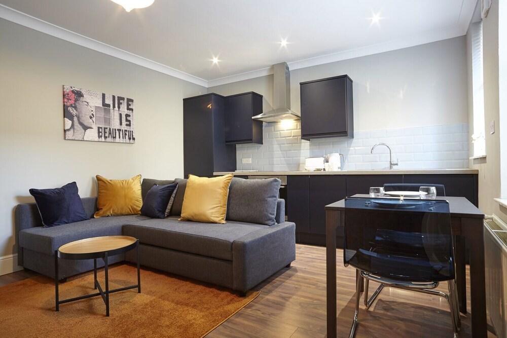 Your Apartment The Sunningdale - No 1