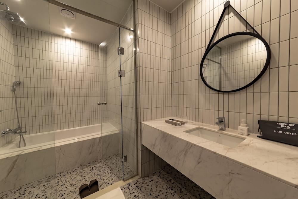 Hound Garden&Terrace Hotel