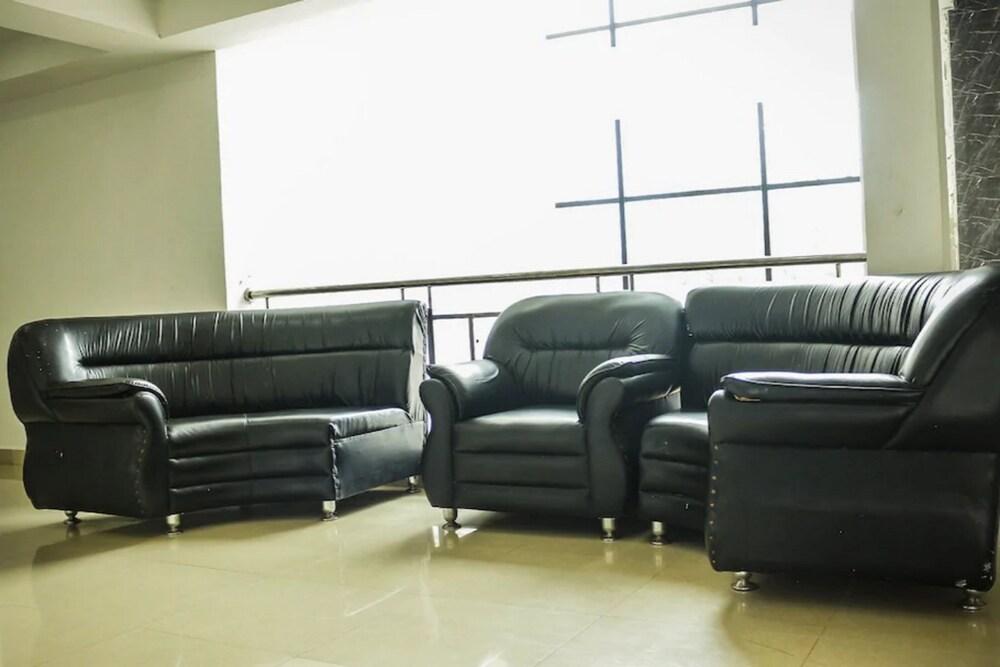 Goroomgo Sea Sand Digha