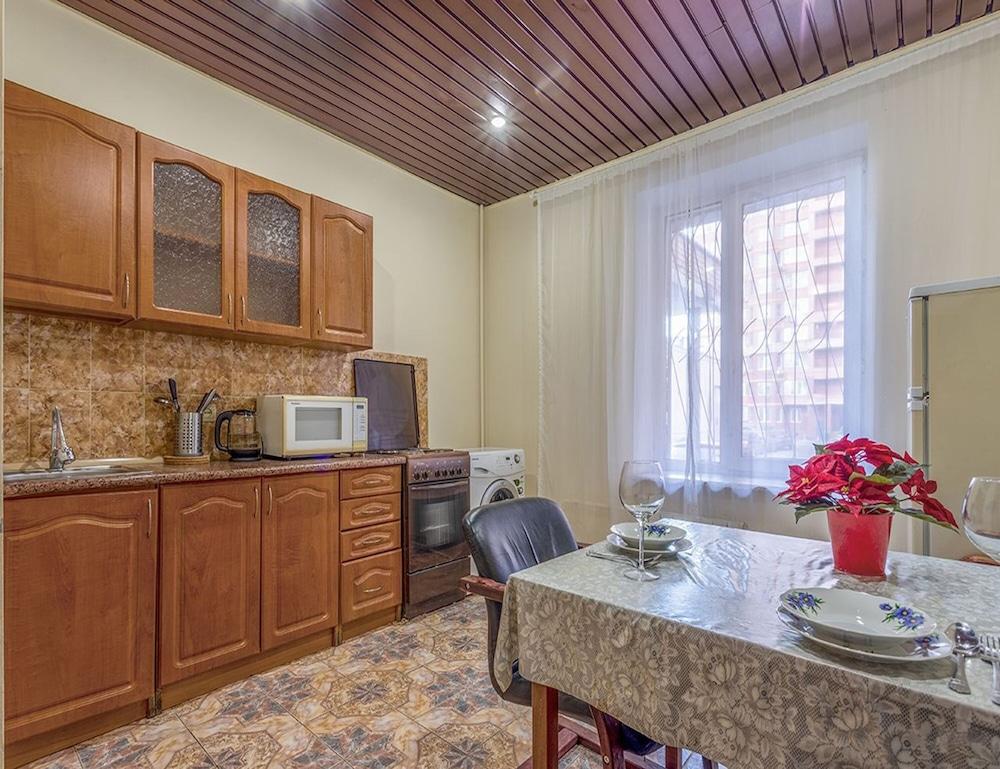 Apartment Hanaka Baikalskaya 18