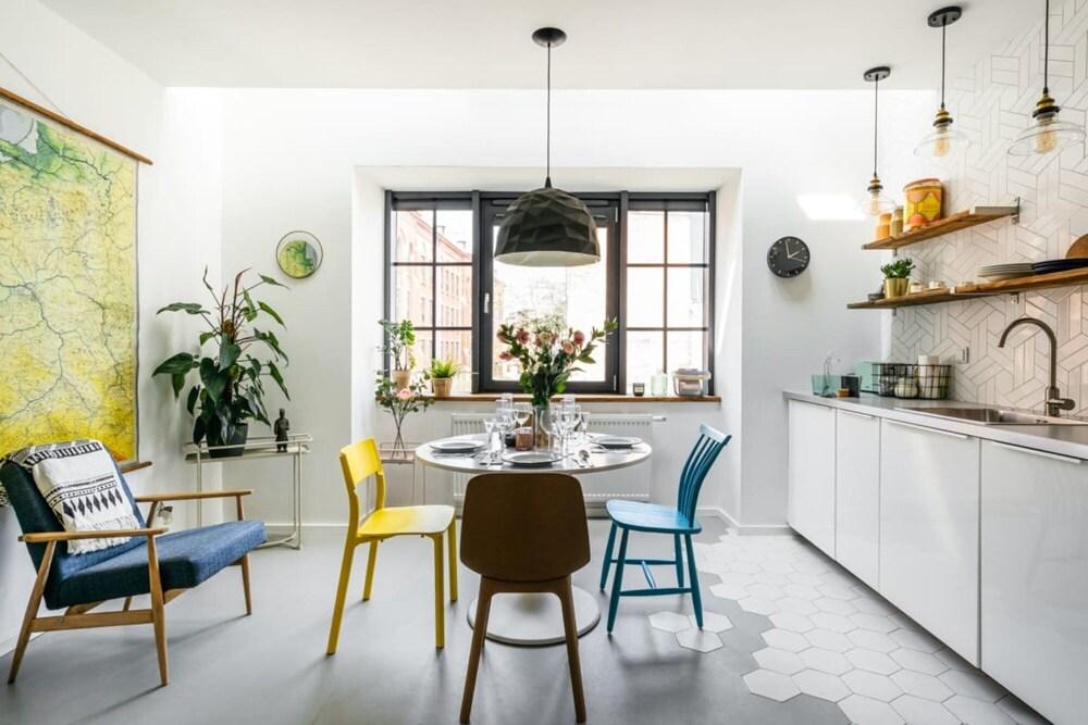 Designer Two-level Loft in Kazimierz District Breakfast Offer