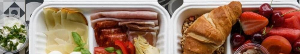 Spacious Apartment With the View to Small Market Breakfast Option