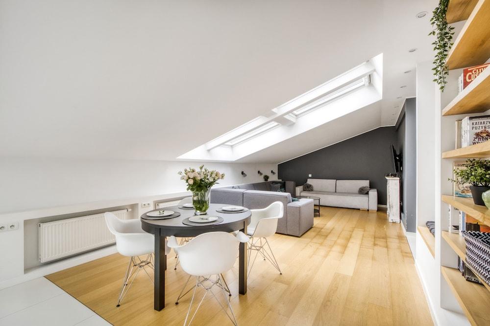 ShortStayPoland Plac Mirowski B82